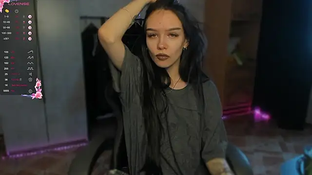 Snapshot of SweetyDeviliya chatting on 02/17/26, 03:47 SweetyDeviliya online show from 02/17/26, 03:47