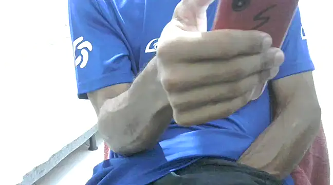 Snapshot of bbehemothh chatting on 02/14/25, 02:28 bbehemothh online show from 02/14/25, 02:28