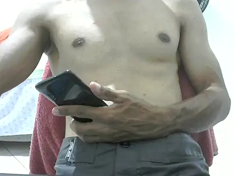 Snapshot of bbehemothh chatting on 03/16/25, 01:49 bbehemothh online show from 03/16/25, 01:49