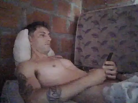 Snapshot of elsaiya chatting on 02/05/25, 04:47 elsaiya online show from 02/05/25, 04:47
