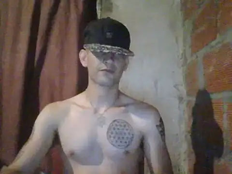 Snapshot of elsaiya chatting on 02/16/25, 03:58 elsaiya online show from 02/16/25, 03:58
