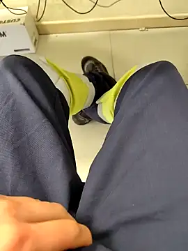 Snapshot of coppiapazza chatting on 12/20/24, 12:05 coppiapazza online show from 12/20/24, 12:05