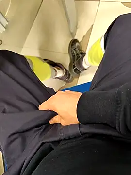 Snapshot of coppiapazza chatting on 03/17/25, 06:07 coppiapazza online show from 03/17/25, 06:07