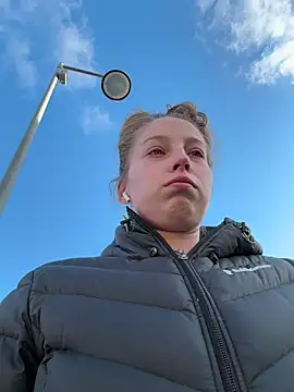 Hr Frk Olsen online show from 02/18/26, 08:21