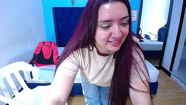 Snapshot of kinky_redhead18 chatting on 09/30/25, 01:38 kinky redhead18 online show from 09/30/25, 01:38