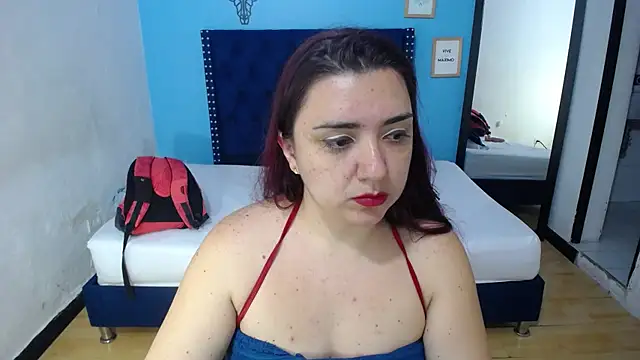 Snapshot of kinky_redhead18 chatting on 10/14/25, 01:34 kinky redhead18 online show from 10/14/25, 01:34
