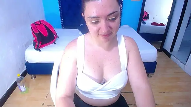 kinky redhead18 online show from 11/10/25, 01:43