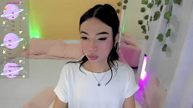 Snapshot of AndreaSweet_ chatting on 01/22/25, 05:06 AndreaSweet  online show from 01/22/25, 05:06