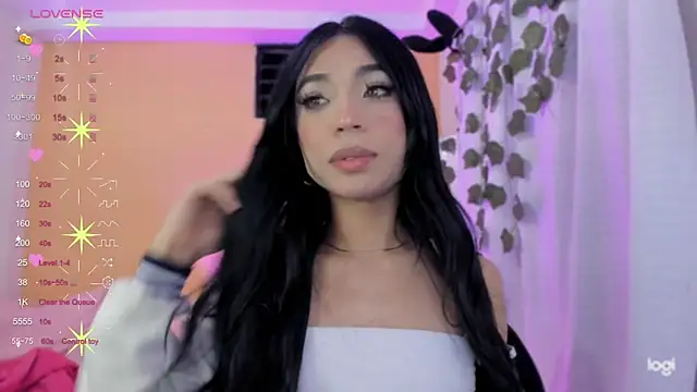 Snapshot of AndreaSweet_ chatting on 02/04/25, 04:26 AndreaSweet  online show from 02/04/25, 04:26