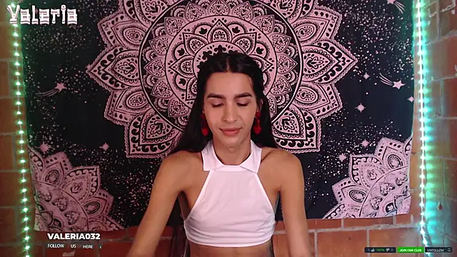 Snapshot of liissa_0 chatting on 10/01/25, 02:34 liissa 0 online show from 10/01/25, 02:34