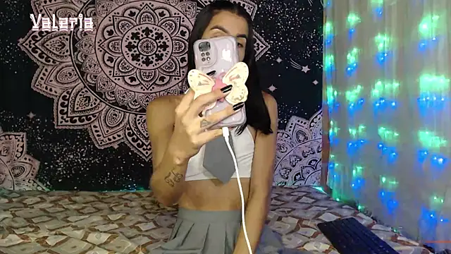 Snapshot of liissa_0 chatting on 12/18/25, 06:36 liissa 0 online show from 12/18/25, 06:36