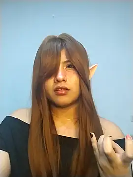 Snapshot of Elsa_sweet chatting on 10/27/25, 04:27 Elsa sweet online show from 10/27/25, 04:27