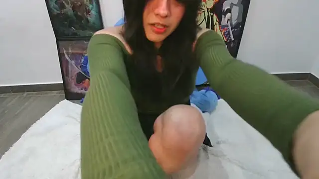 Snapshot of Elsa_sweet chatting on 11/20/25, 03:39 Elsa sweet online show from 11/20/25, 03:39