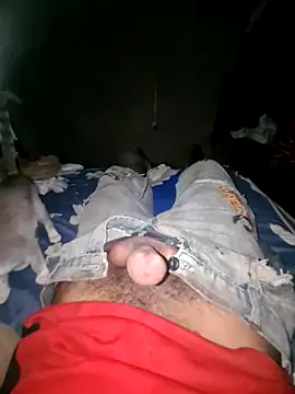 Snapshot of Reynold2608 chatting on 01/21/25, 11:13 Reynold2608 online show from 01/21/25, 11:13