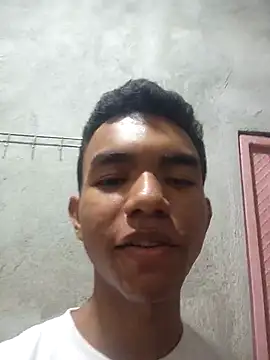 Reynold2608 online show from 03/22/26, 12:08