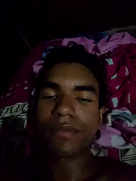 Reynold2608 online show from 04/21/26, 02:51