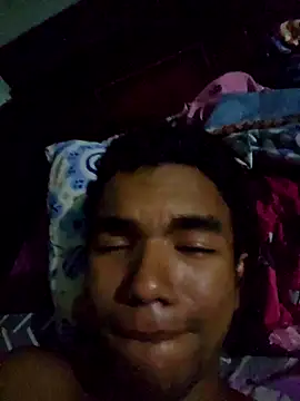 Reynold2608 online show from 04/24/26, 02:25