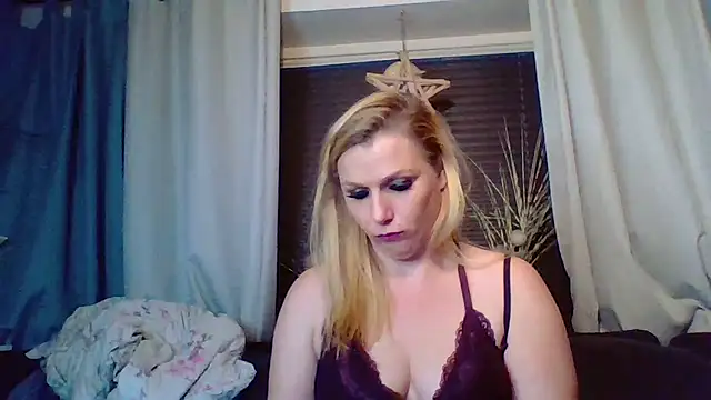 DevilsAngel13 online show from 11/06/25, 09:26