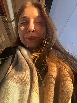 Sunny   Bunny online show from 04/11/26, 03:05