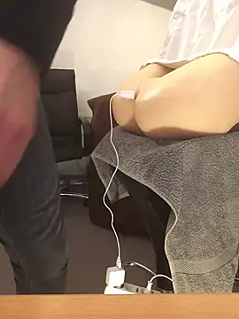 Snapshot of Inseminator69 chatting on 01/19/25, 01:33 Inseminator69 online show from 01/19/25, 01:33