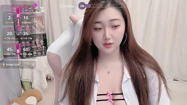 Stars Elyn online show from 03/14/25, 12:29