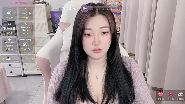 Stars Elyn online show from 04/19/26, 12:48