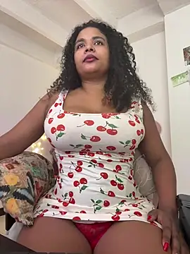Snapshot of Michel_Jones chatting on 07/17/26, 01:12 Michel Jones online show from 07/17/26, 01:12