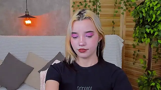 Snapshot of as1an_girlfriend chatting on 01/27/25, 04:20 as1an girlfriend online show from 01/27/25, 04:20