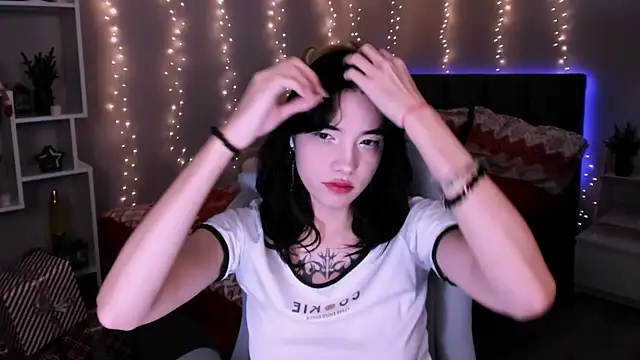 as1an girlfriend online show from 12/19/25, 06:42