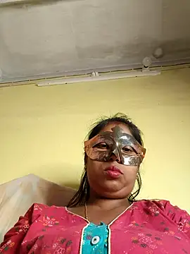 Snapshot of tinabhabhi chatting on 11/12/25, 10:04 tinabhabhi online show from 11/12/25, 10:04