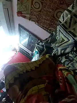 Snapshot of tinabhabhi chatting on 12/04/25, 10:40 tinabhabhi online show from 12/04/25, 10:40