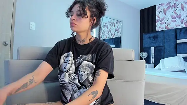 Snapshot of KatherineGomez chatting on 04/01/26, 03:07 KatherineGomez online show from 04/01/26, 03:07