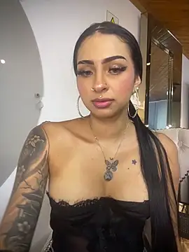 Hilary pinkk online show from 03/28/26, 02:55