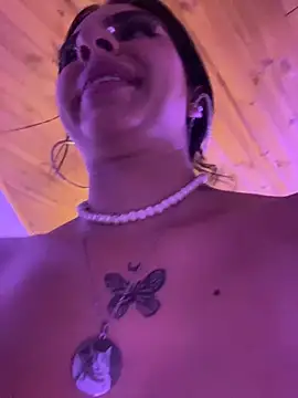 Hilary pinkk online show from 04/02/26, 03:59