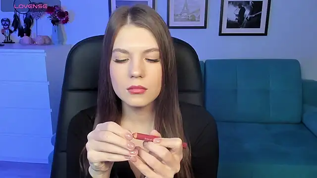 BellaSweetHeart online show from 03/19/25, 12:12