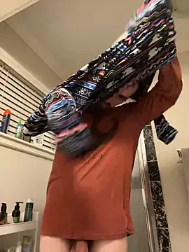 tallnerdyguy online show from 06/19/26, 03:33