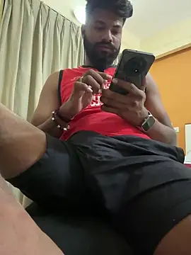 Snapshot of blr_boi chatting on 03/03/26, 04:13 blr boi online show from 03/03/26, 04:13