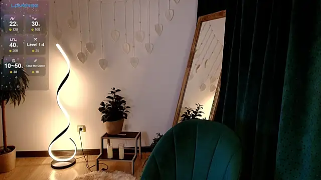 Snapshot of margeriTirell chatting on 10/04/25, 02:42 margeriTirell online show from 10/04/25, 02:42