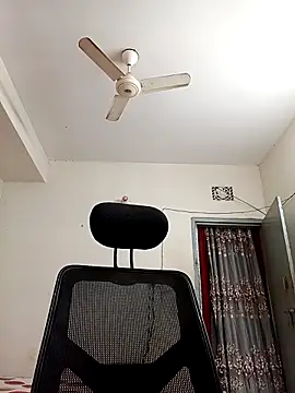 Tisha-01 online show from 11/05/25, 01:16