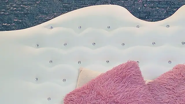 Snapshot of LaurynCopper chatting on 01/31/25, 09:48 LaurynCopper online show from 01/31/25, 09:48