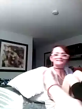 Snapshot of ivylee31 chatting on 01/18/25, 06:13 ivylee31 online show from 01/18/25, 06:13