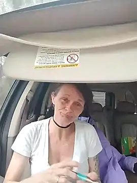 Snapshot of ivylee31 chatting on 03/04/25, 07:54 ivylee31 online show from 03/04/25, 07:54