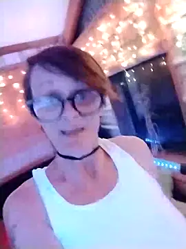 Snapshot of ivylee31 chatting on 03/15/25, 02:56 ivylee31 online show from 03/15/25, 02:56