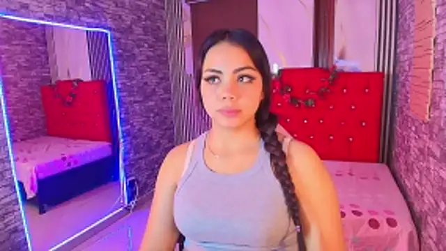 Snapshot of maribelsex303av chatting on 11/06/25, 11:11 maribelsex303av online show from 11/06/25, 11:11