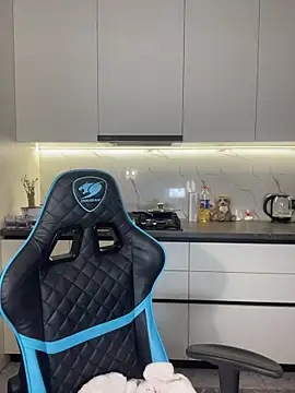 CurlyLara online show from 03/06/26, 02:19