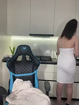 CurlyLara online show from 04/09/26, 05:51