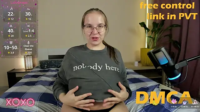 Snapshot of Your_Penny_ chatting on 11/02/25, 09:17 Your Penny online show from 11/02/25, 09:17