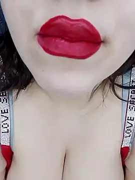 Snapshot of sexy-mariya chatting on 10/25/25, 08:36 sexy-mariya online show from 10/25/25, 08:36