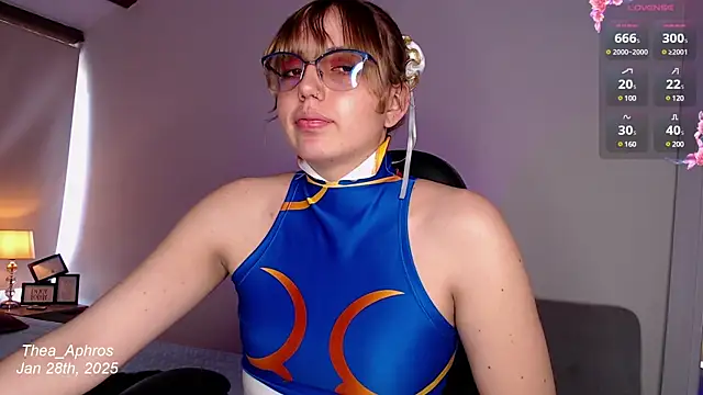 Snapshot of Thea_Aphros_ chatting on 01/28/25, 07:10 Thea Aphros online show from 01/28/25, 07:10