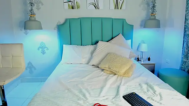 Khenta Michells online show from 03/05/25, 04:46